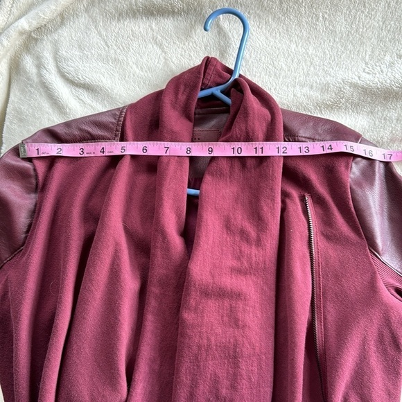 Blank NYC womens Size M Sunny Days Moto Jacket faux leather asymmetrical zip - Picture 8 of 9